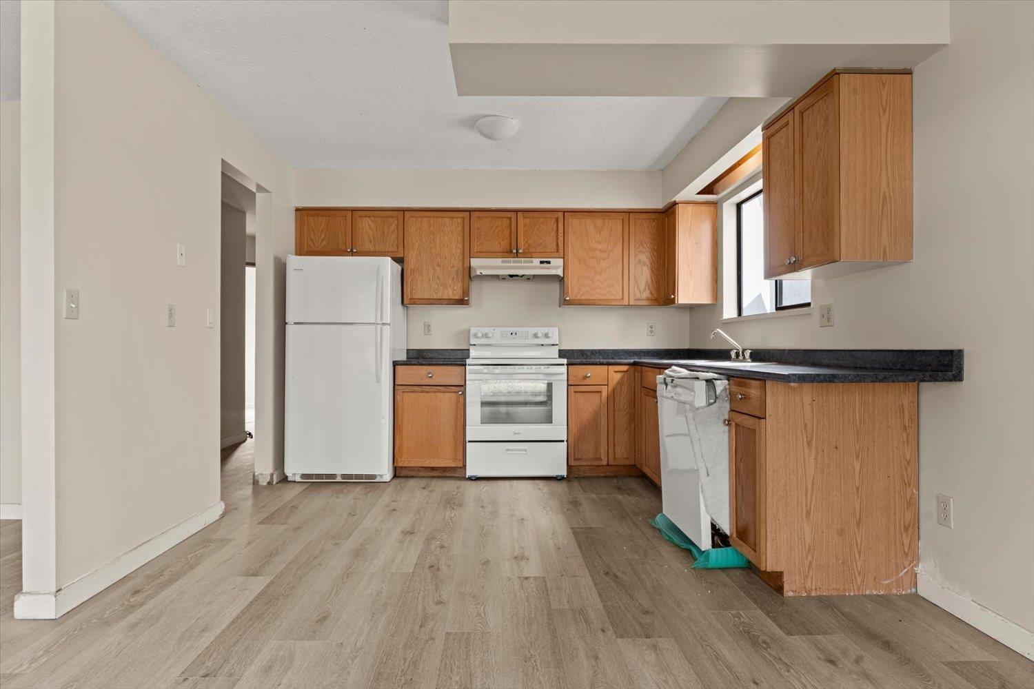 8547 Mccutcheon Avenue, Chilliwack Proper South, Chilliwack, British Columbia  V2P 7L3 - Photo 11 - R3110328