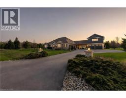 2 CLOVERLEA Crescent, St. George, Ontario