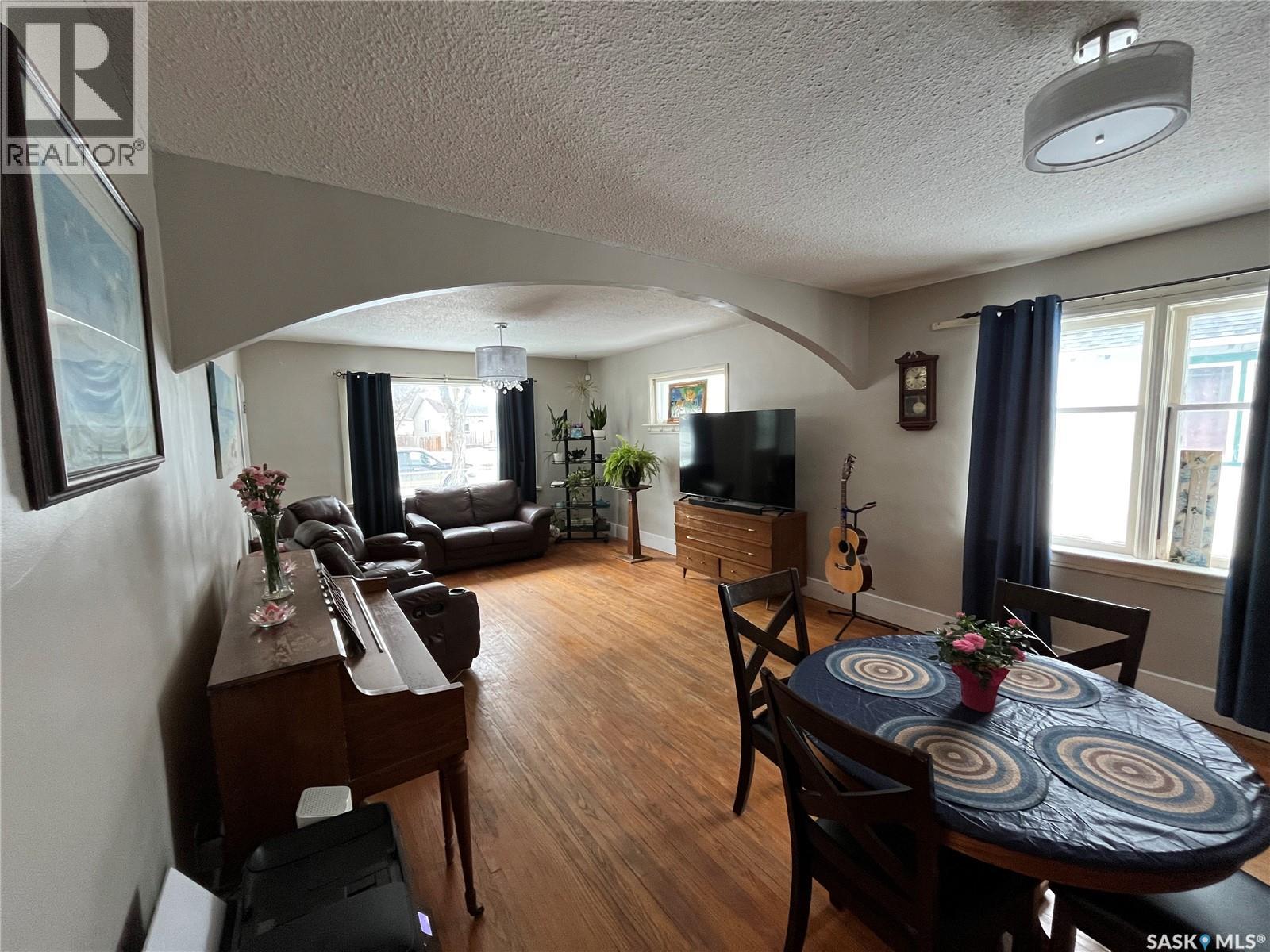 309 10th Street E, Prince Albert, Saskatchewan  S6V 0Z3 - Photo 6 - SK032764