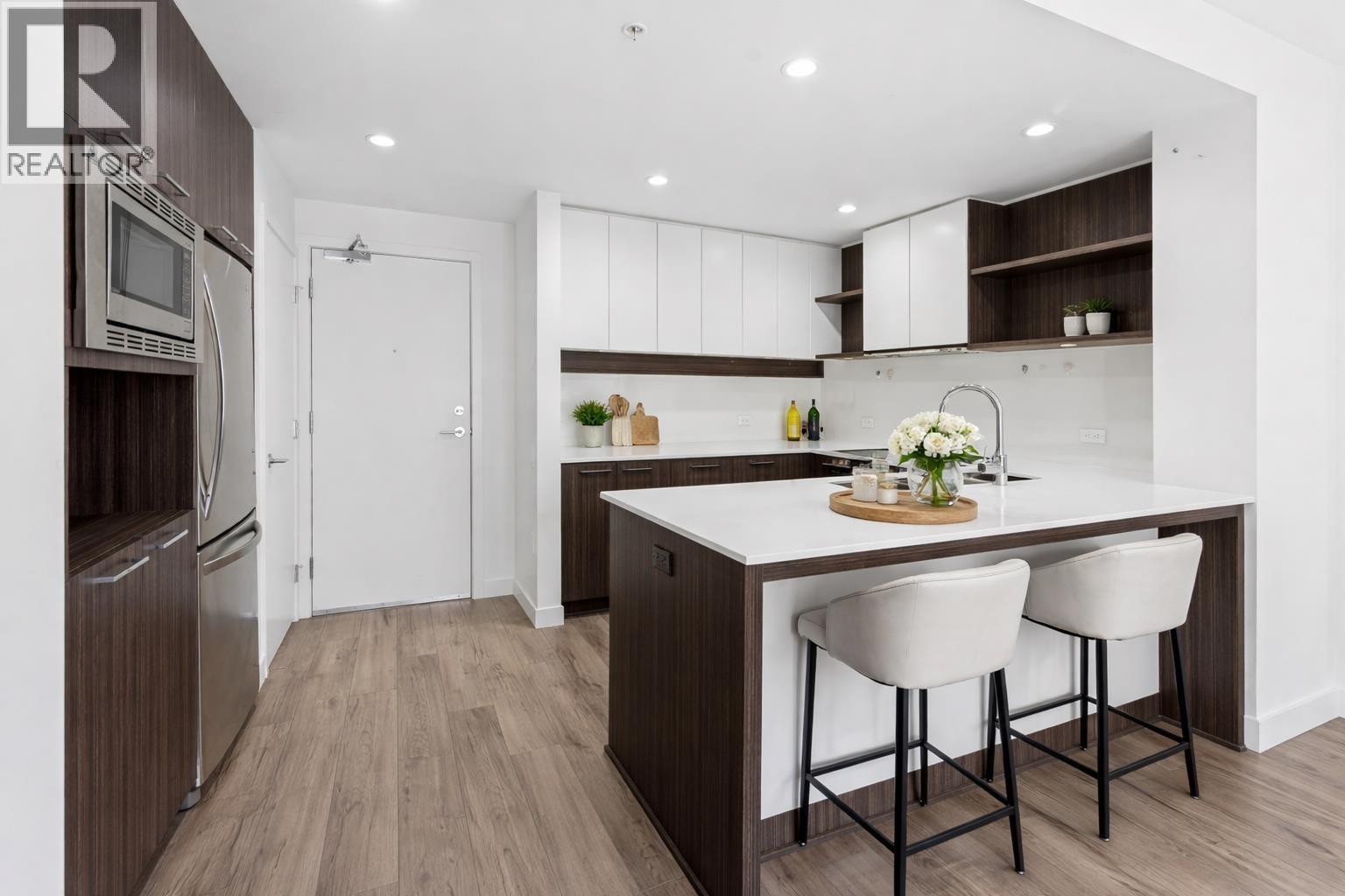 209 9250 University High Street, Burnaby, British Columbia  V5A 0B3 - Photo 2 - R3110287