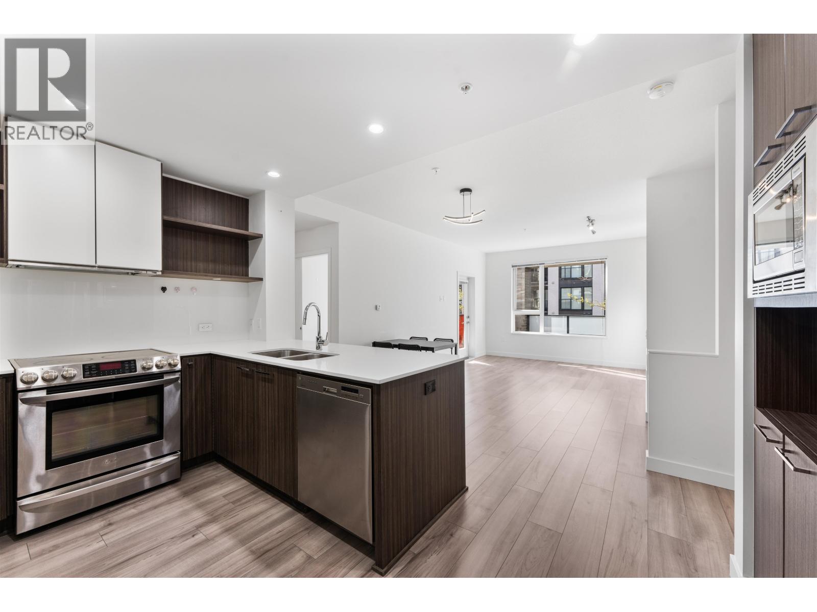 209 9250 University High Street, Burnaby, British Columbia  V5A 0B3 - Photo 11 - R3110287