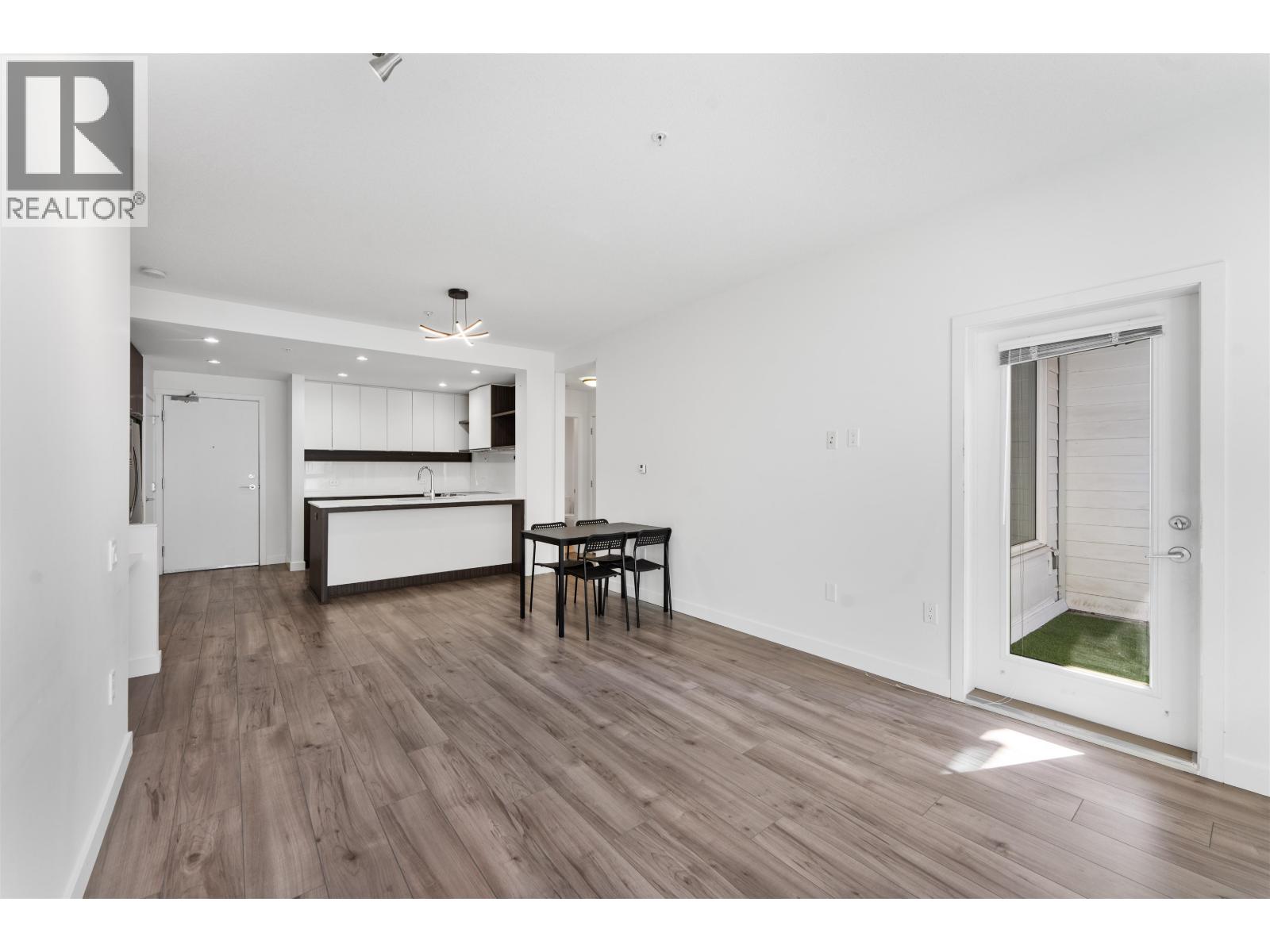 209 9250 University High Street, Burnaby, British Columbia  V5A 0B3 - Photo 14 - R3110287