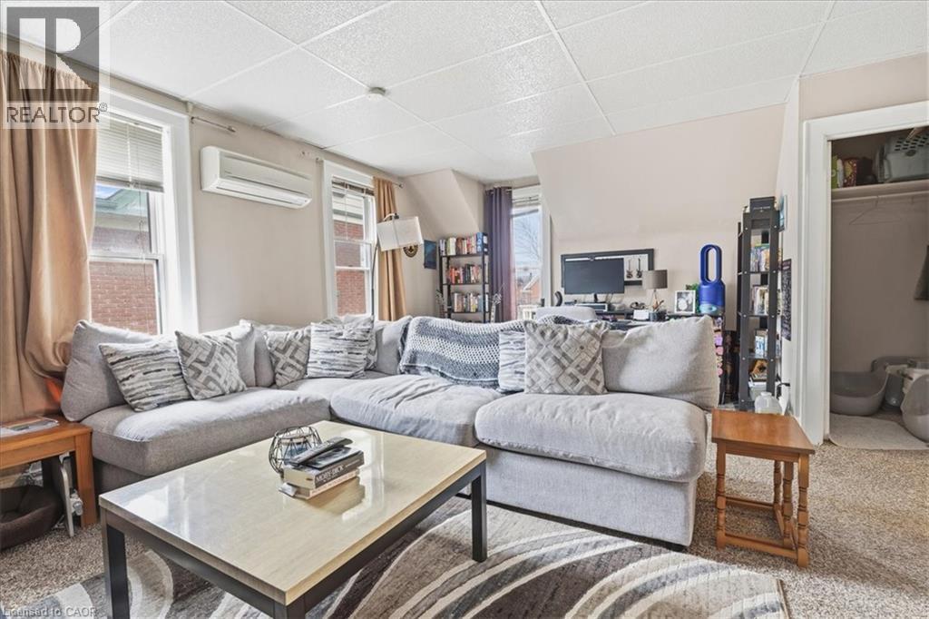 31 Bingeman Street, Kitchener, Ontario  N2H 2R7 - Photo 5 - 40815016