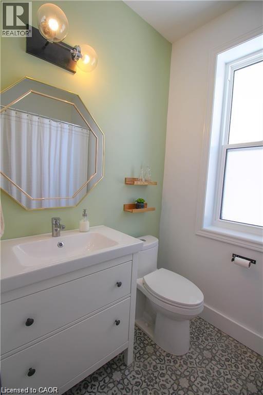 130 Caroline Street S Unit# 2, Hamilton, Ontario  L8P 3K8 - Photo 11 - 40820091