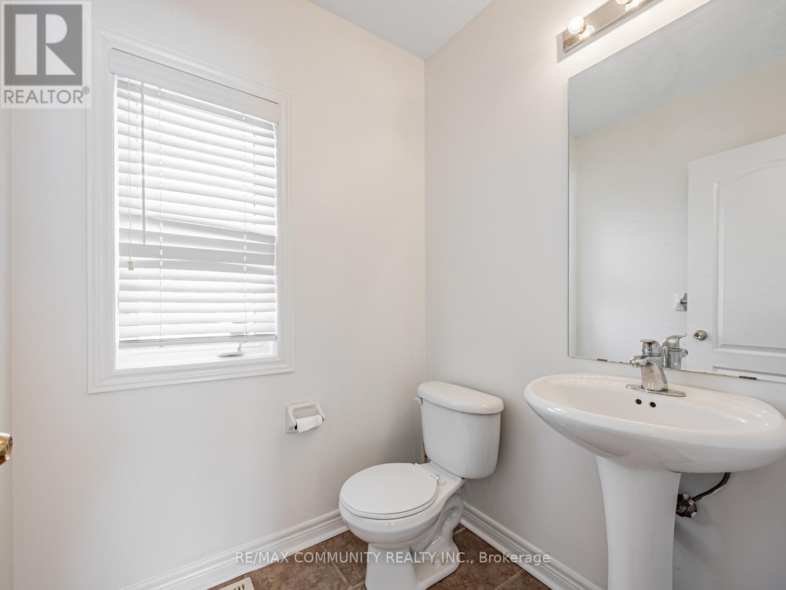 2 John Davis Gate, Whitchurch-Stouffville, Ontario  L4A 0B6 - Photo 10 - N12991690