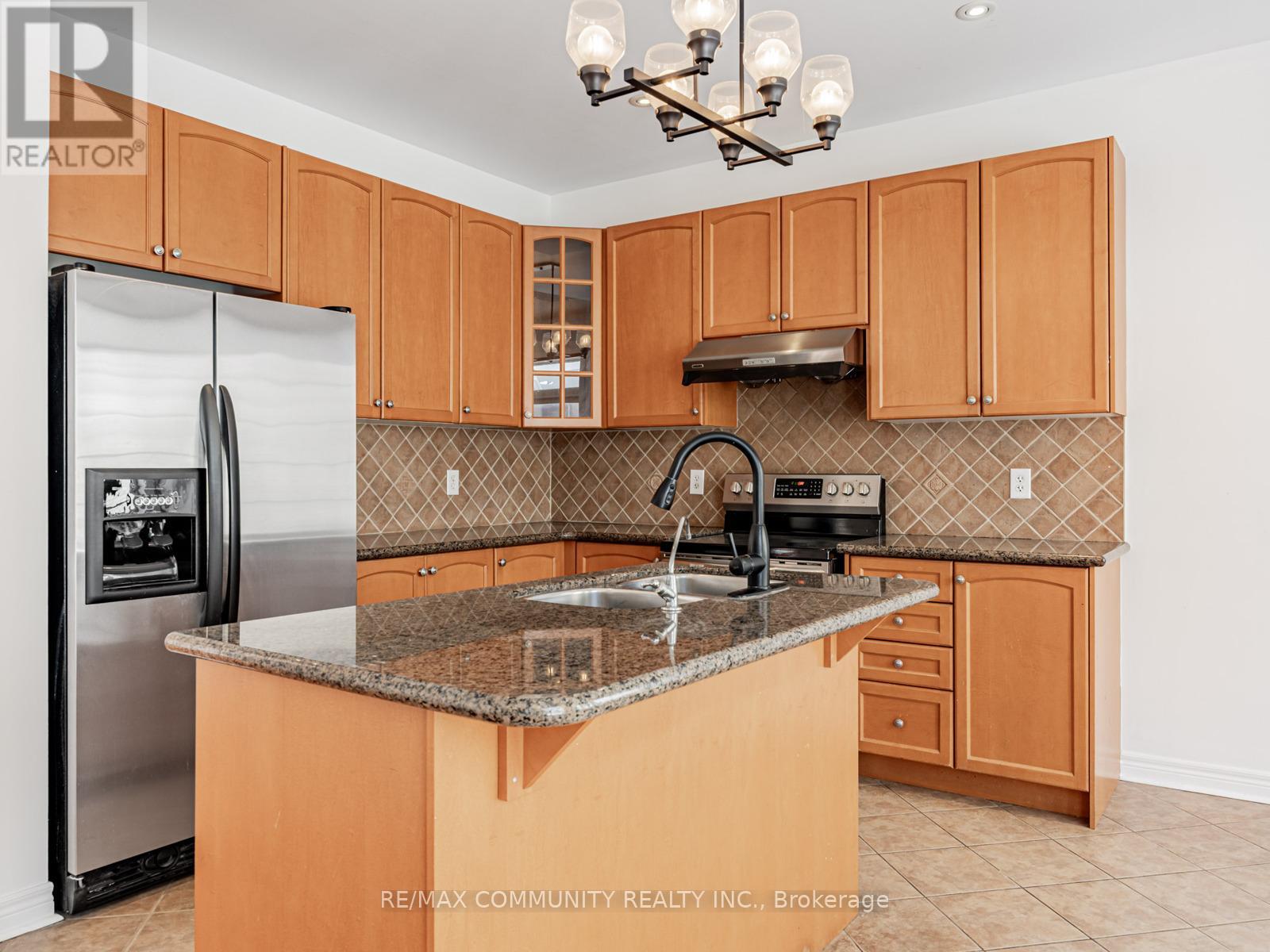 2 John Davis Gate, Whitchurch-Stouffville, Ontario  L4A 0B6 - Photo 17 - N12991690