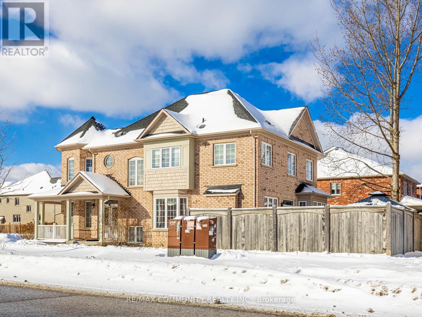 2 John Davis Gate, Whitchurch-Stouffville, Ontario  L4A 0B6 - Photo 5 - N12991690