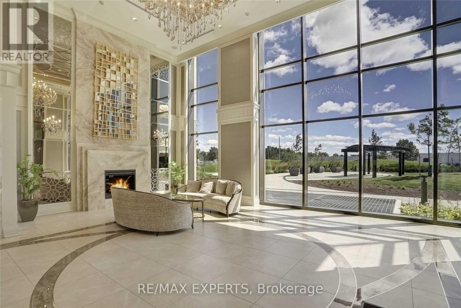 702 - 9085 Jane Street, Vaughan, Ontario  L4K 0L8 - Photo 3 - N12991702