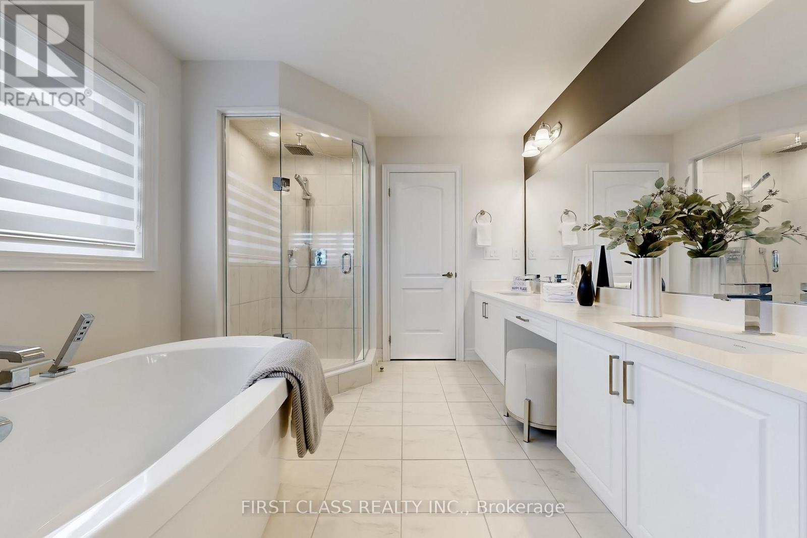 116 Carriage Shop Bend, East Gwillimbury, Ontario  L9N 0Y3 - Photo 28 - N12991740