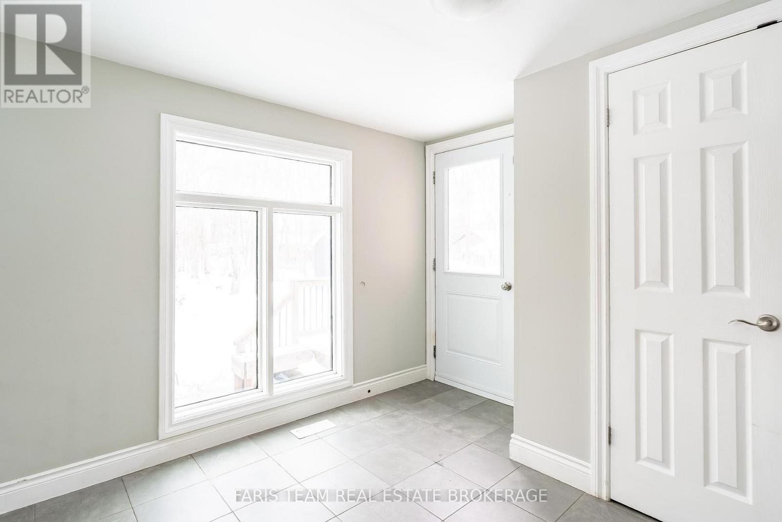 7349 County Road 14, Adjala-Tosorontio, Ontario  L0G 1W0 - Photo 22 - N12991752