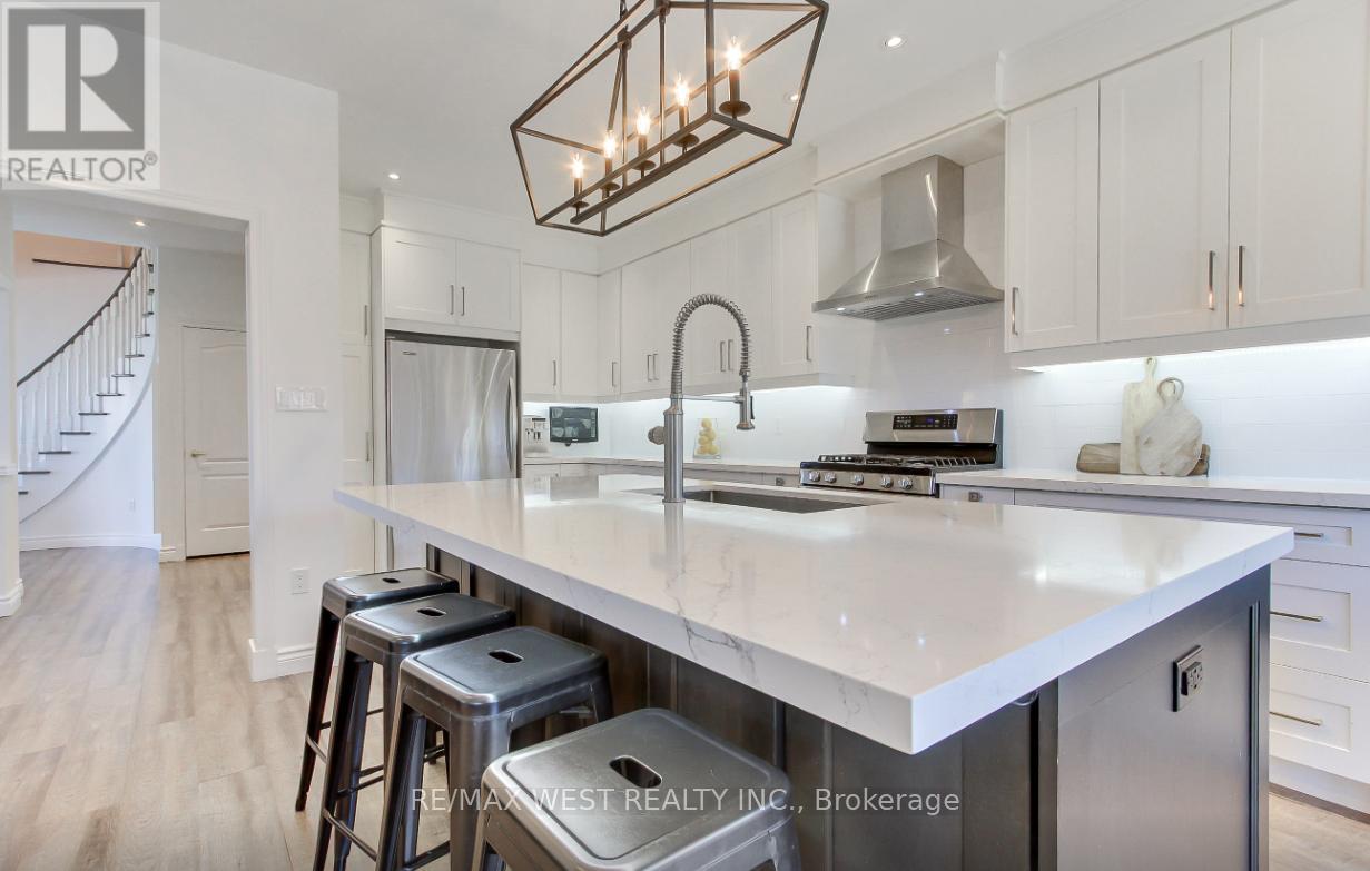 2 Sgotto Boulevard, Vaughan, Ontario  L4H 1X1 - Photo 12 - N12991754