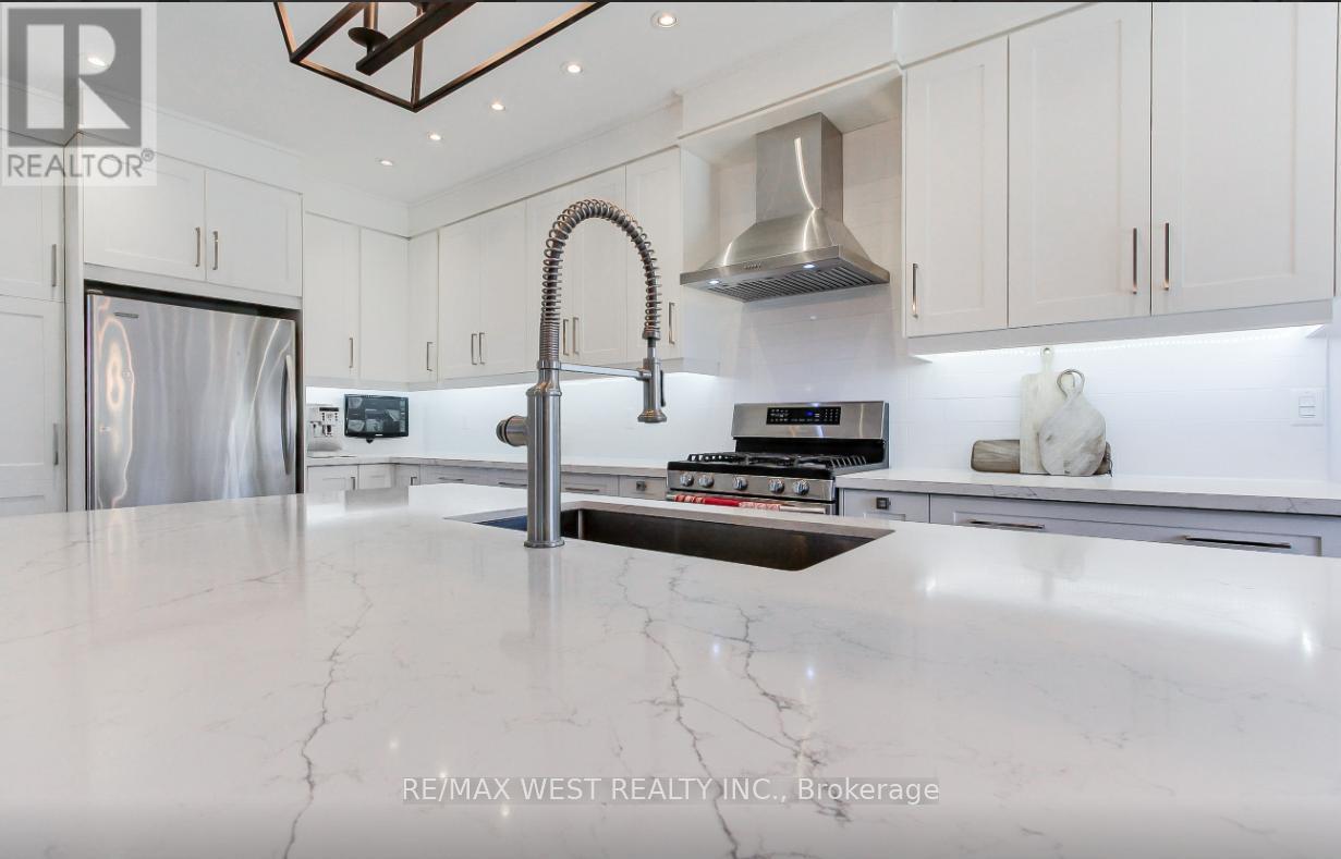 2 Sgotto Boulevard, Vaughan, Ontario  L4H 1X1 - Photo 13 - N12991754