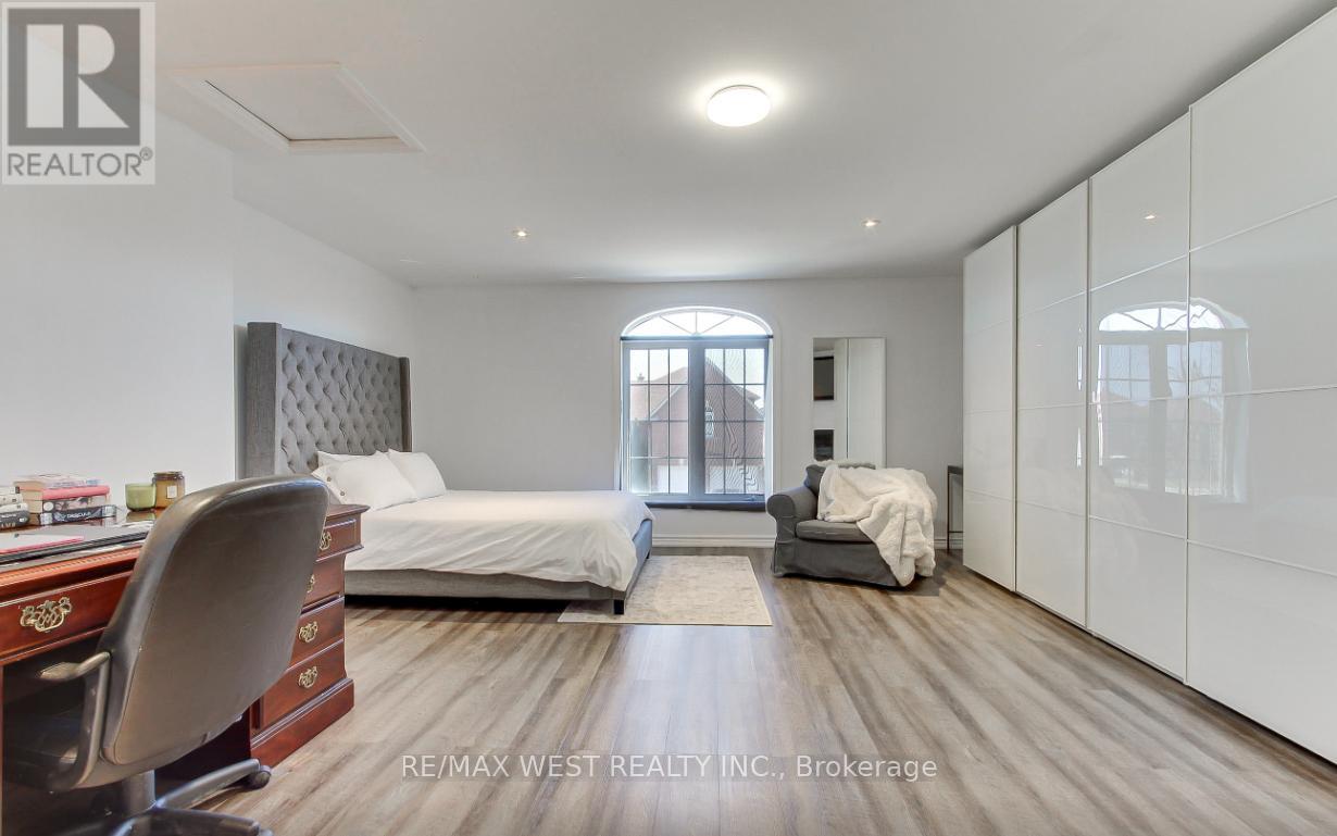 2 Sgotto Boulevard, Vaughan, Ontario  L4H 1X1 - Photo 24 - N12991754