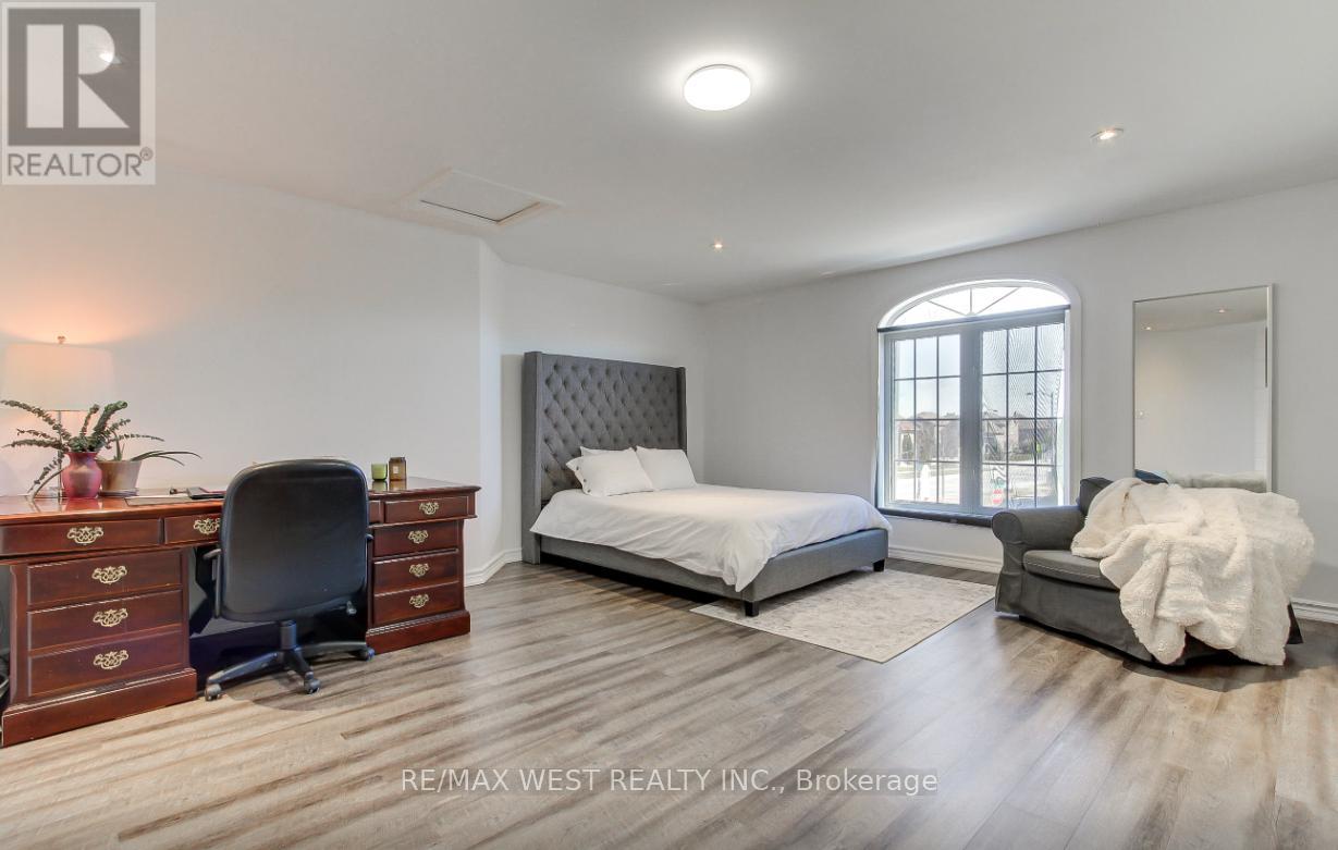 2 Sgotto Boulevard, Vaughan, Ontario  L4H 1X1 - Photo 25 - N12991754