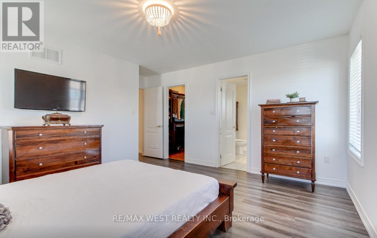 2 Sgotto Boulevard, Vaughan, Ontario  L4H 1X1 - Photo 36 - N12991754