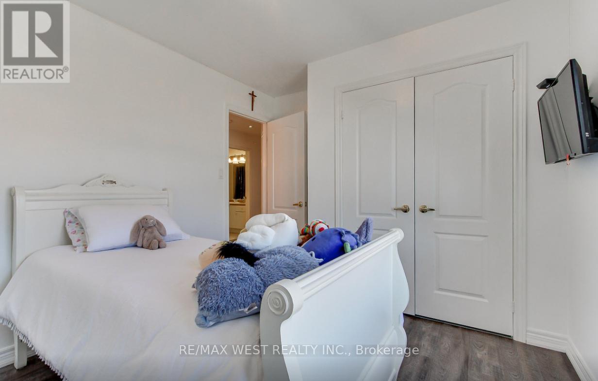 2 Sgotto Boulevard, Vaughan, Ontario  L4H 1X1 - Photo 40 - N12991754