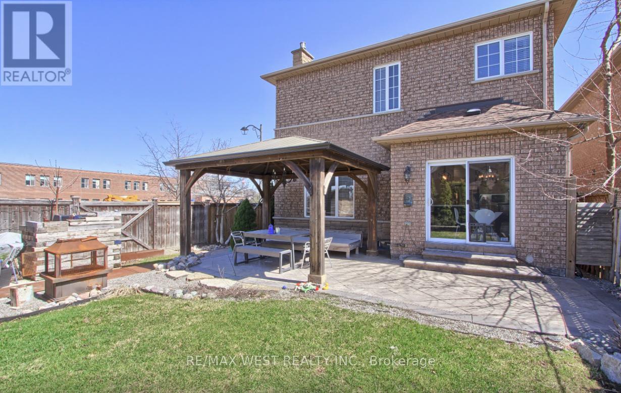 2 Sgotto Boulevard, Vaughan, Ontario  L4H 1X1 - Photo 45 - N12991754