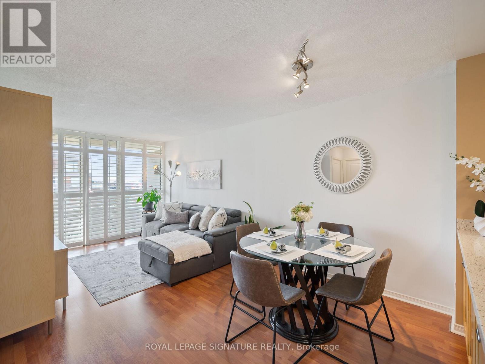 502 - 9 Northern Hts Drive, Richmond Hill, Ontario  L4B 4M5 - Photo 13 - N12991814