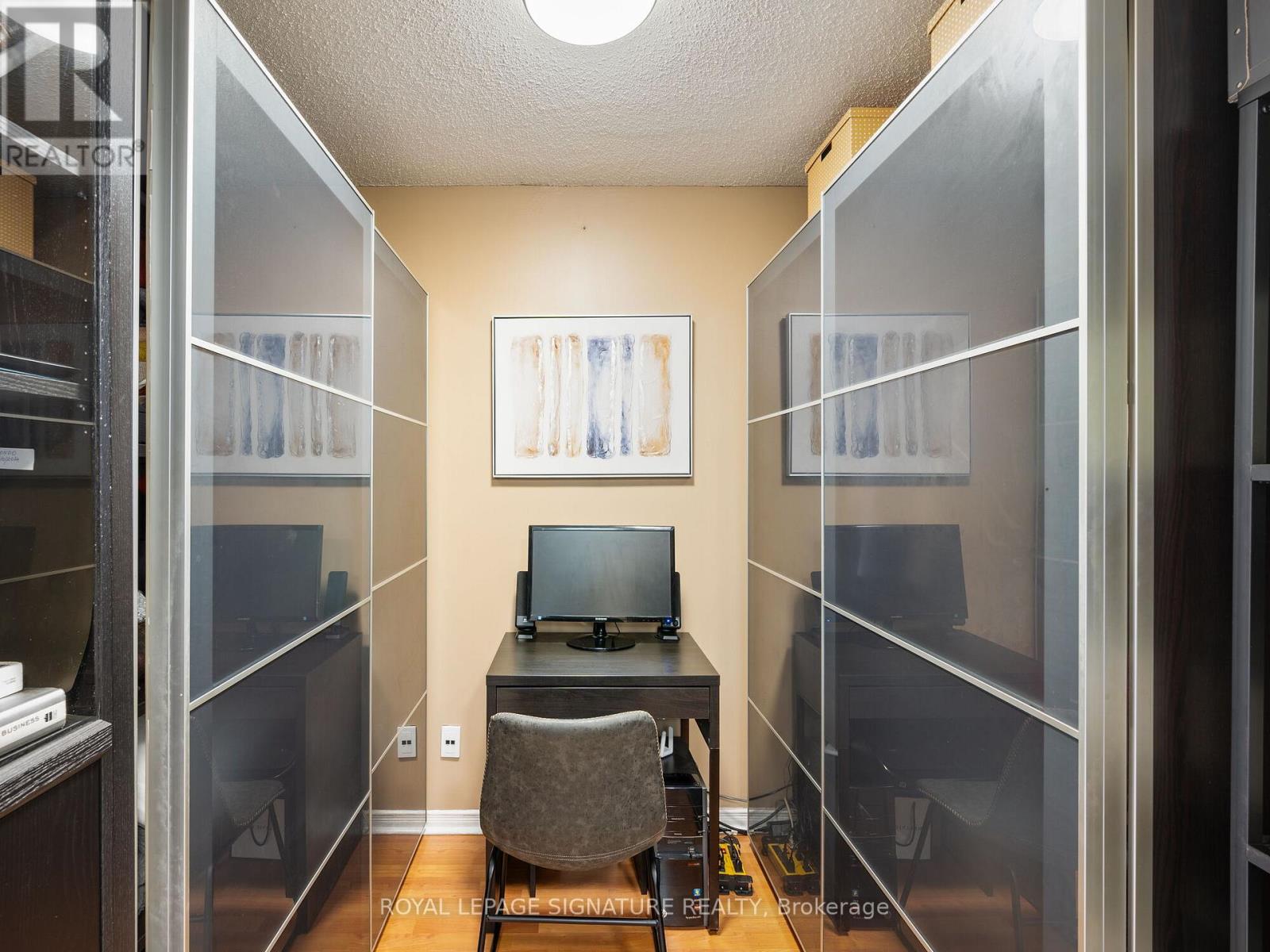 502 - 9 Northern Hts Drive, Richmond Hill, Ontario  L4B 4M5 - Photo 23 - N12991814