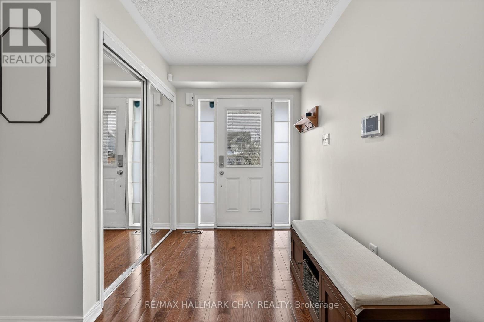 91 Hammill Heights, East Gwillimbury, Ontario  L0G 1M0 - Photo 5 - N12991874