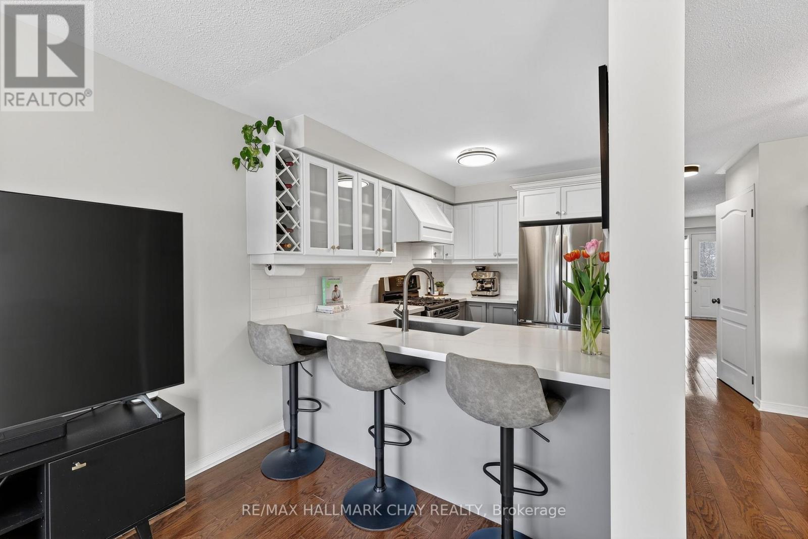 91 Hammill Heights, East Gwillimbury, Ontario  L0G 1M0 - Photo 7 - N12991874