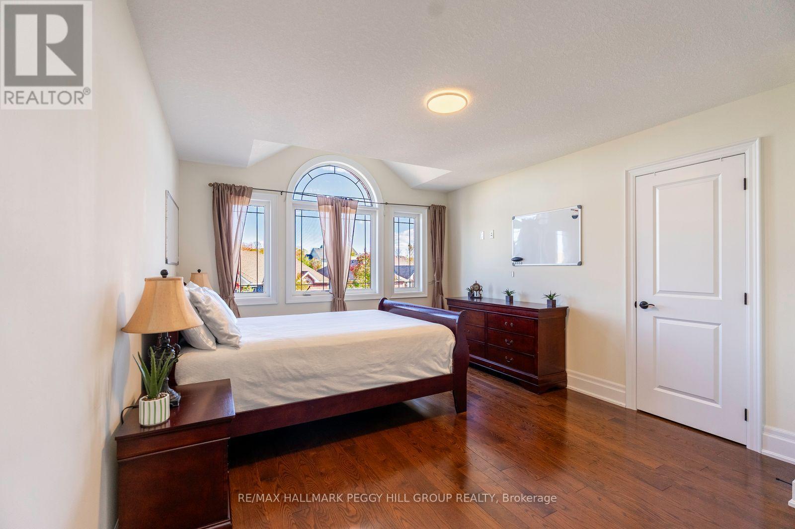 1746 Angus Street, Innisfil, Ontario  L9S 4X2 - Photo 14 - N12991886