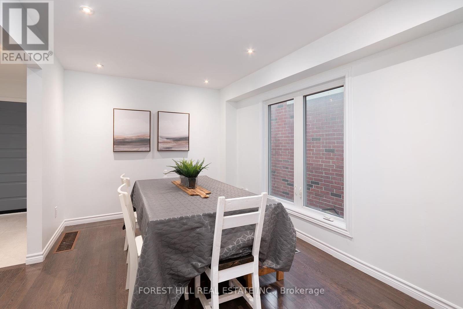 28 Lansbury Court, Vaughan, Ontario  L4J 5J9 - Photo 16 - N12991914