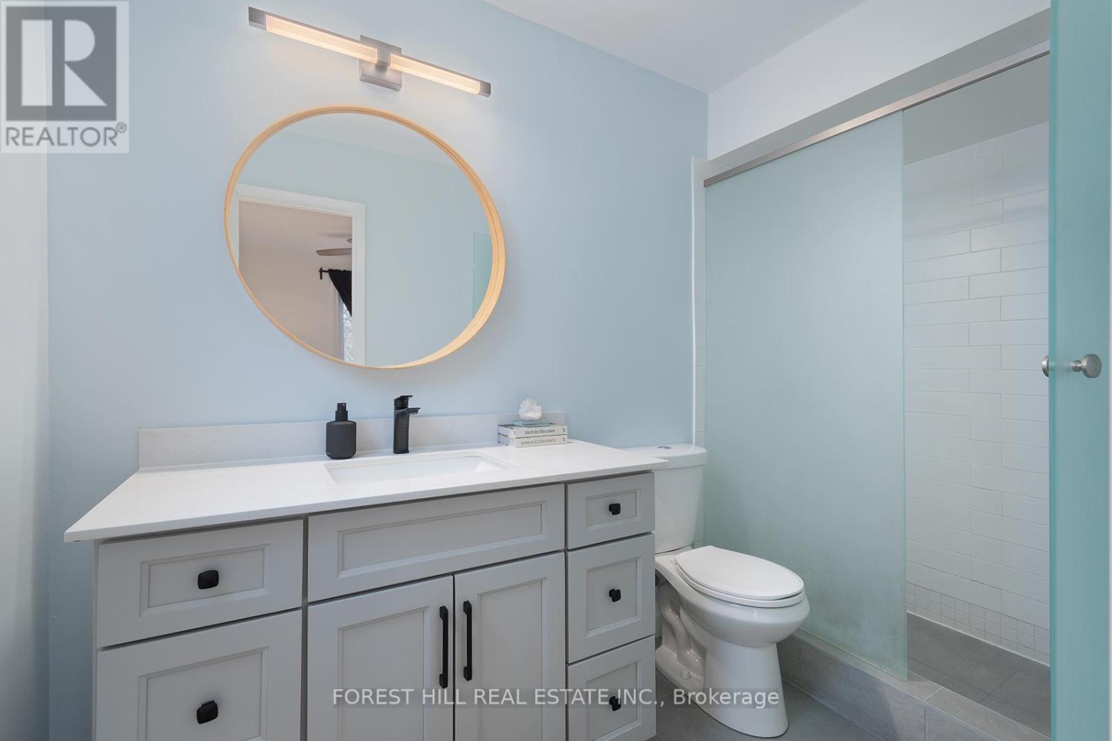 28 Lansbury Court, Vaughan, Ontario  L4J 5J9 - Photo 23 - N12991914