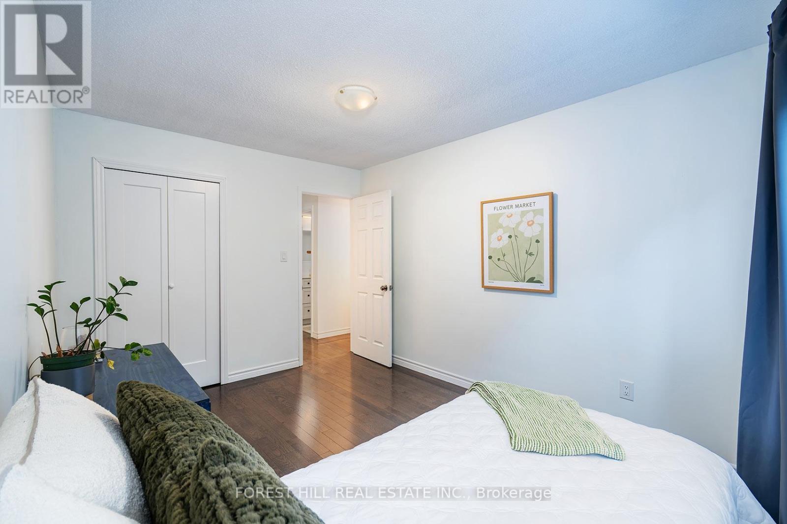 28 Lansbury Court, Vaughan, Ontario  L4J 5J9 - Photo 27 - N12991914