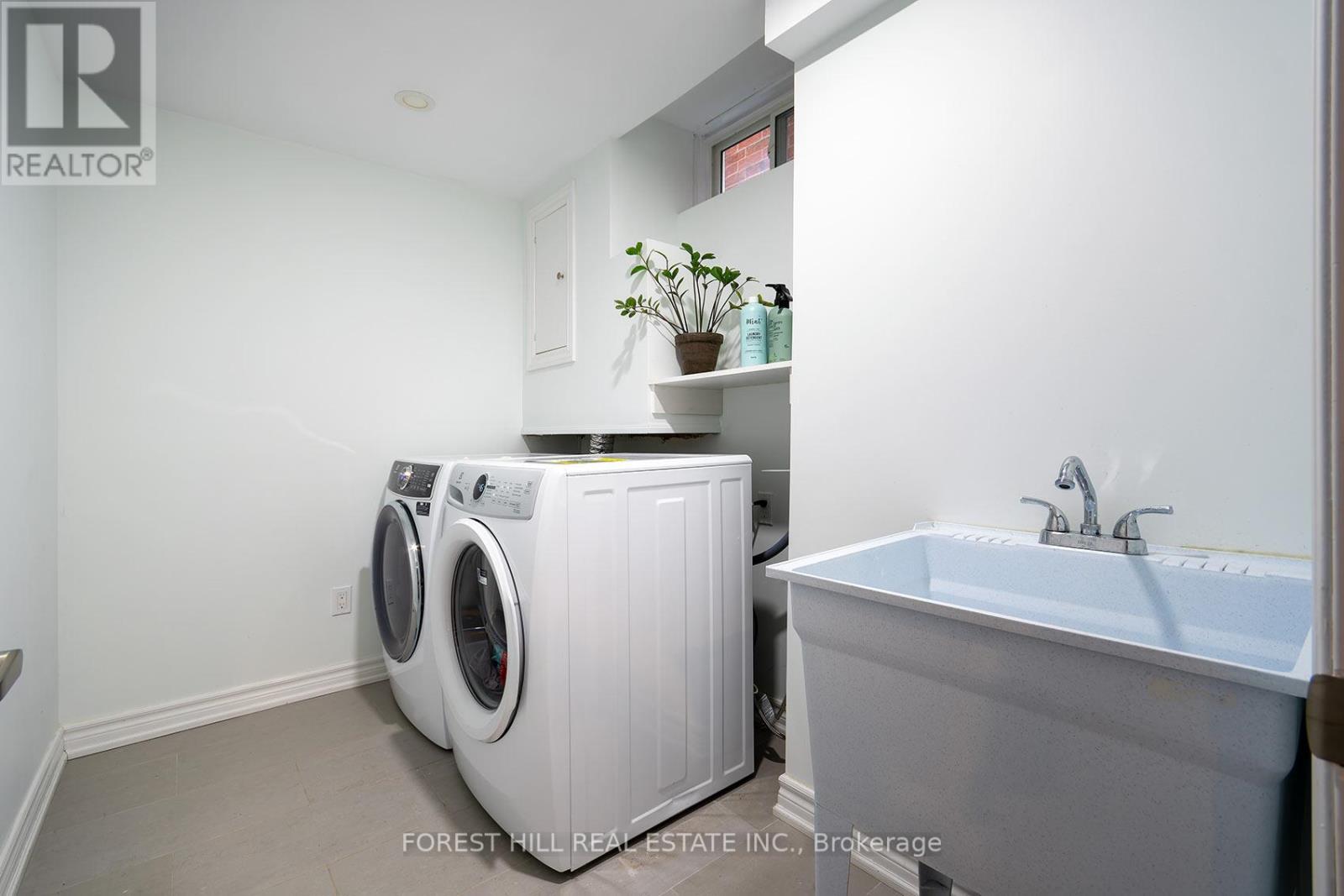 28 Lansbury Court, Vaughan, Ontario  L4J 5J9 - Photo 34 - N12991914