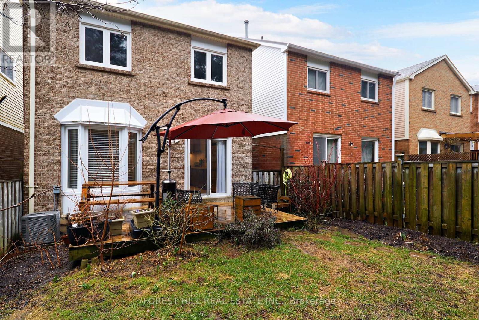 28 Lansbury Court, Vaughan, Ontario  L4J 5J9 - Photo 40 - N12991914