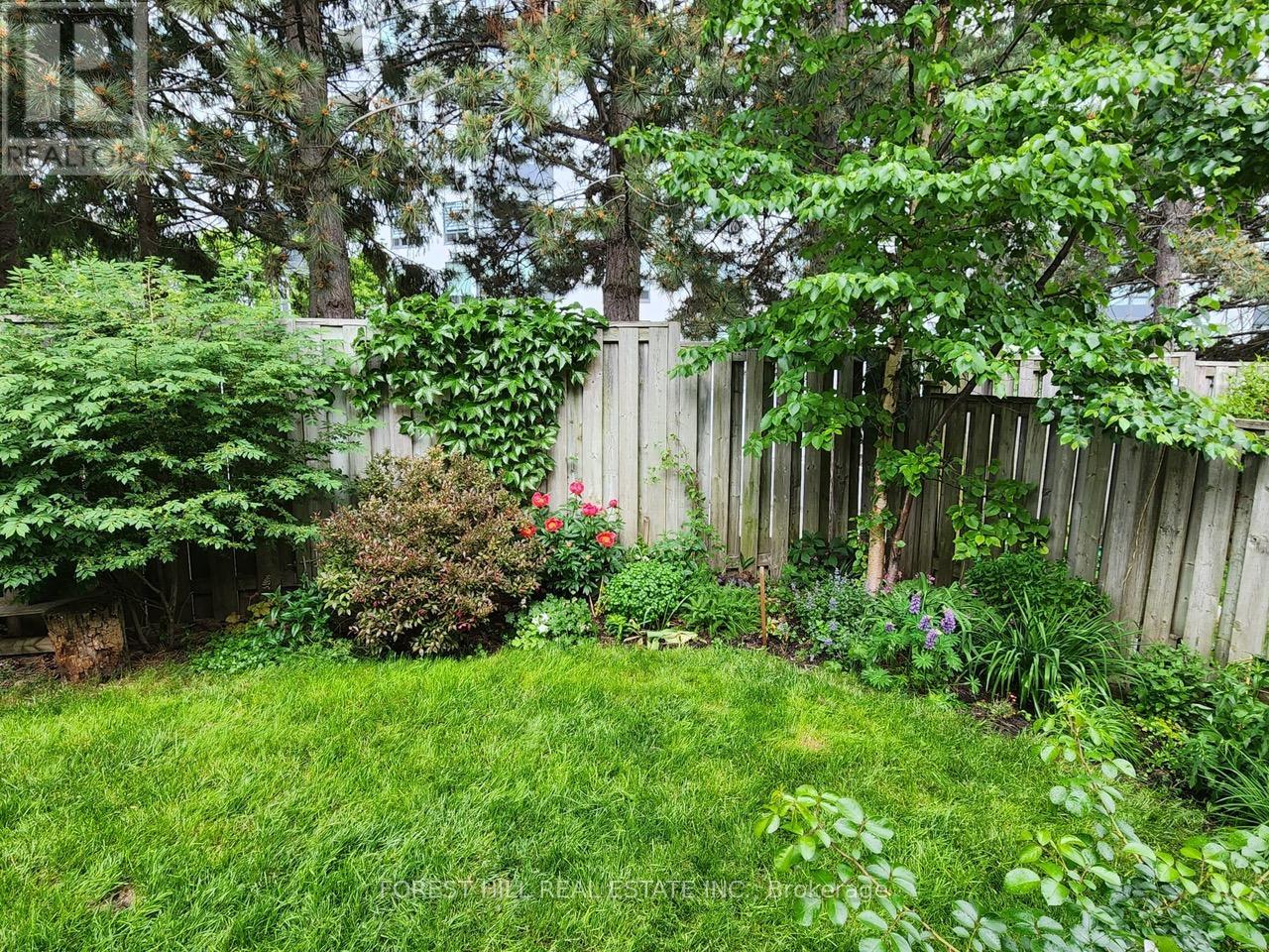 28 Lansbury Court, Vaughan, Ontario  L4J 5J9 - Photo 42 - N12991914