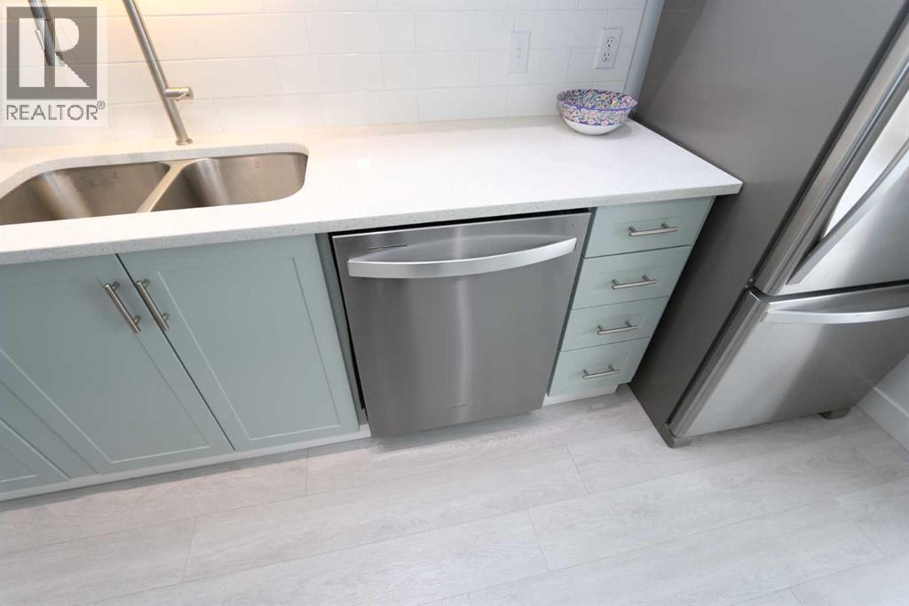 6719 Coach Hill Road Sw, Calgary, Alberta  T3H 1B7 - Photo 12 - A2298491