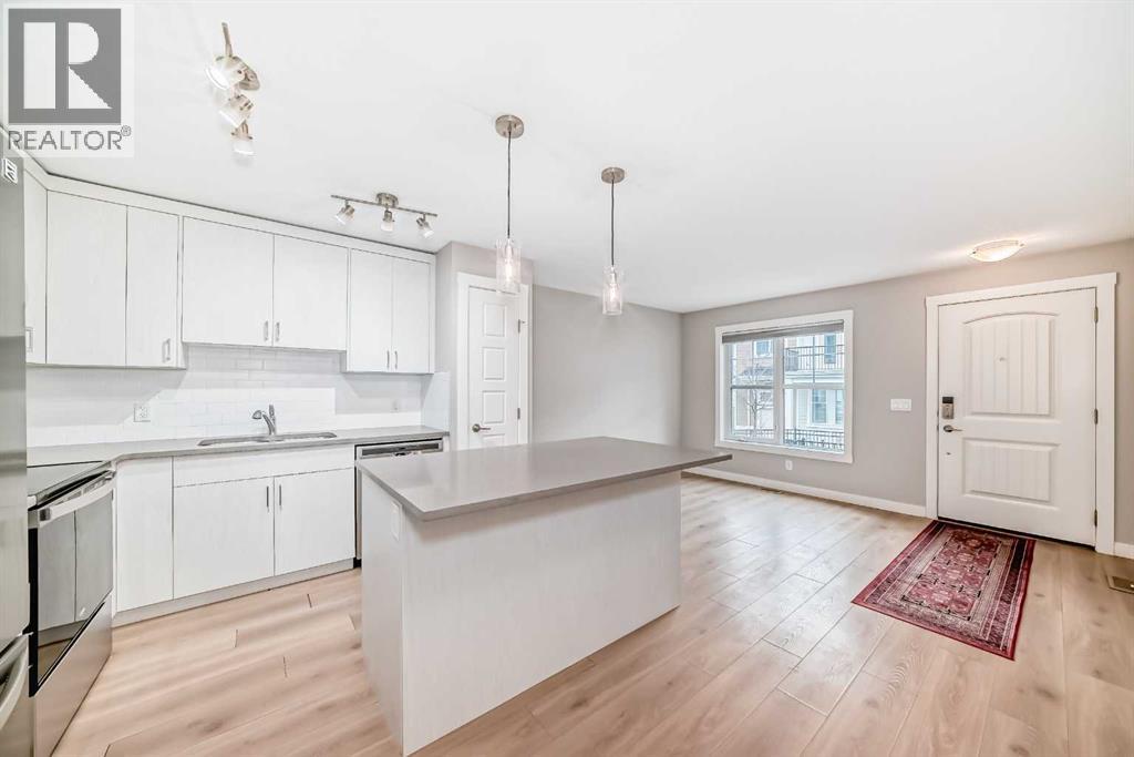 647 Cranbrook Walk SE, Calgary, Alberta  T3M 2V5 - Photo 8 - A2301049