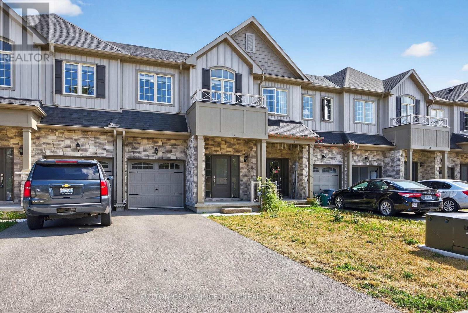 17 Churchlea Mews, Orillia, Ontario  L3V 8K9 - Photo 2 - S12991746