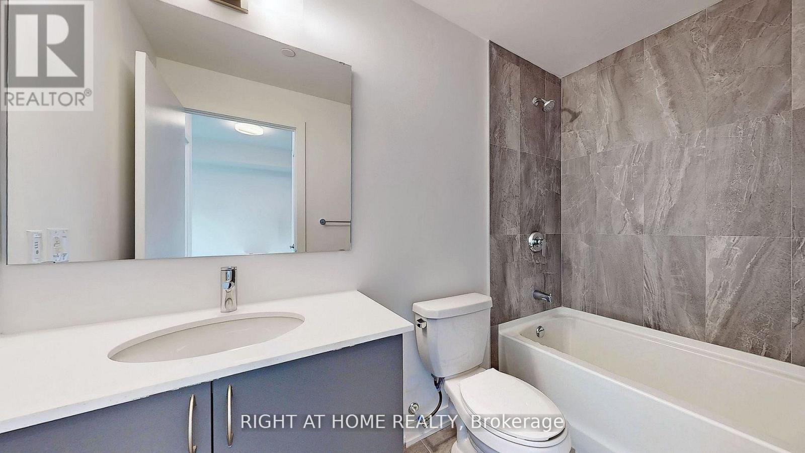 212 - 56 Lakeside Terrace, Barrie, Ontario  L4M 7B9 - Photo 10 - S12991862