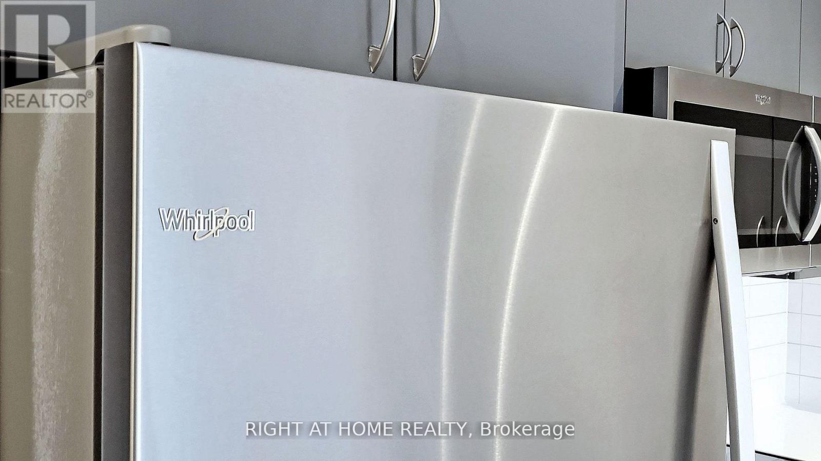 212 - 56 Lakeside Terrace, Barrie, Ontario  L4M 7B9 - Photo 5 - S12991862