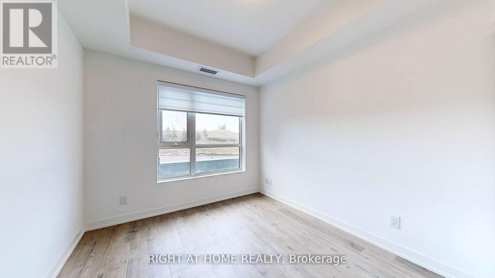 212 - 56 Lakeside Terrace, Barrie, Ontario  L4M 7B9 - Photo 6 - S12991862