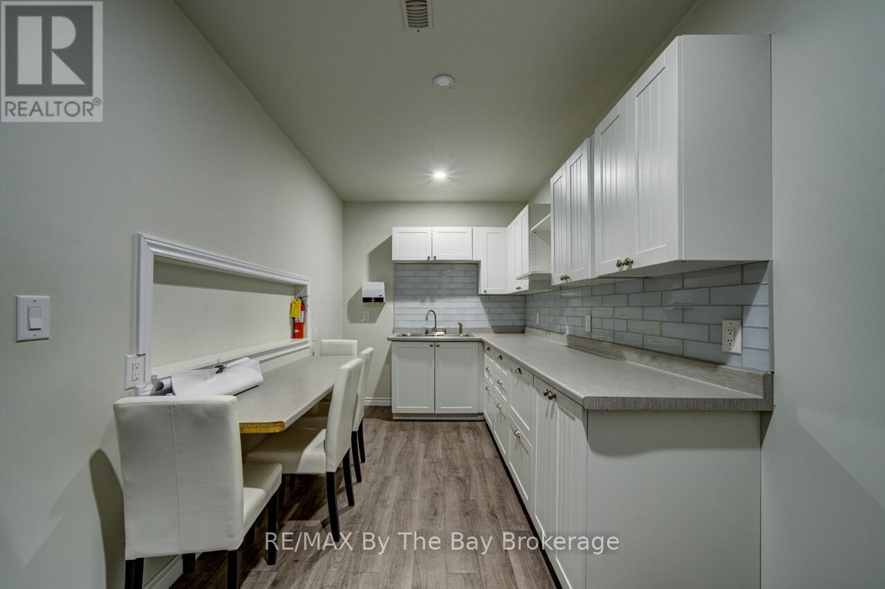 1367 Mosley Street, Wasaga Beach, Ontario  L9Z 2C5 - Photo 25 - S12981784