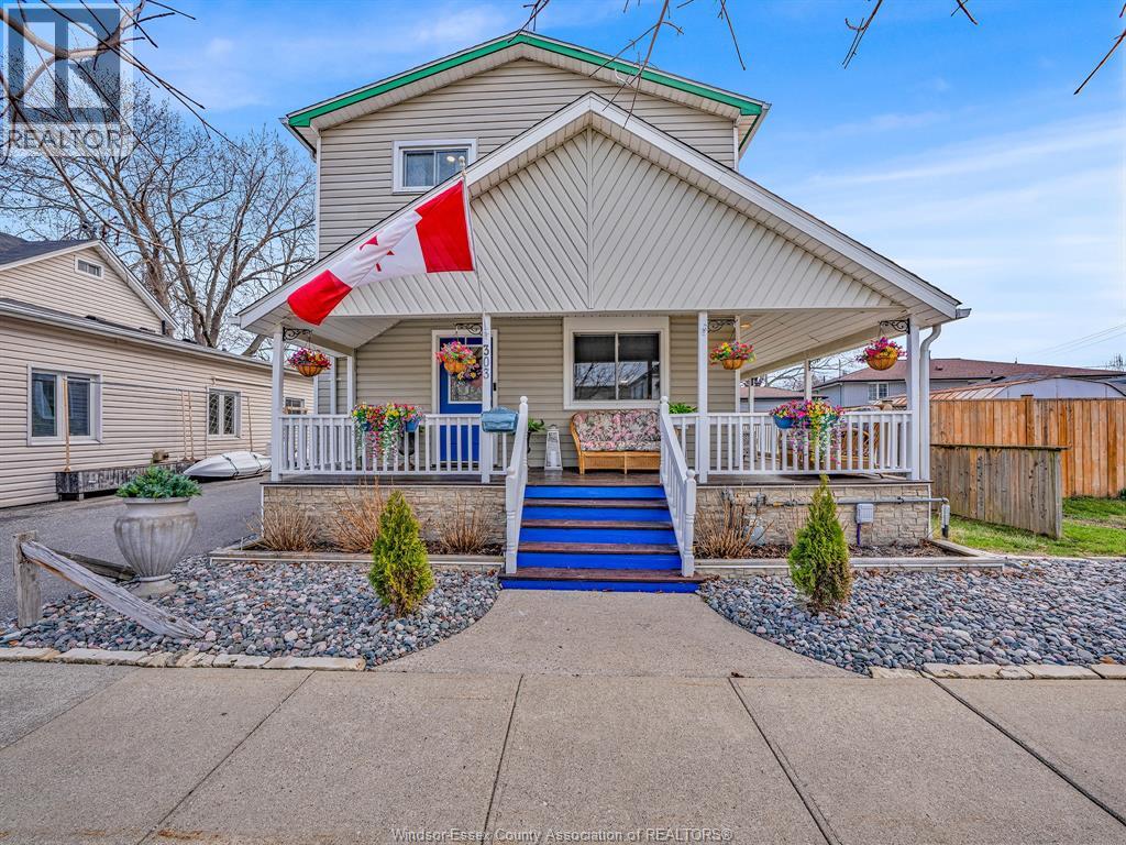 MLS# 26007926: 303 KING, Amherstburg, Canada