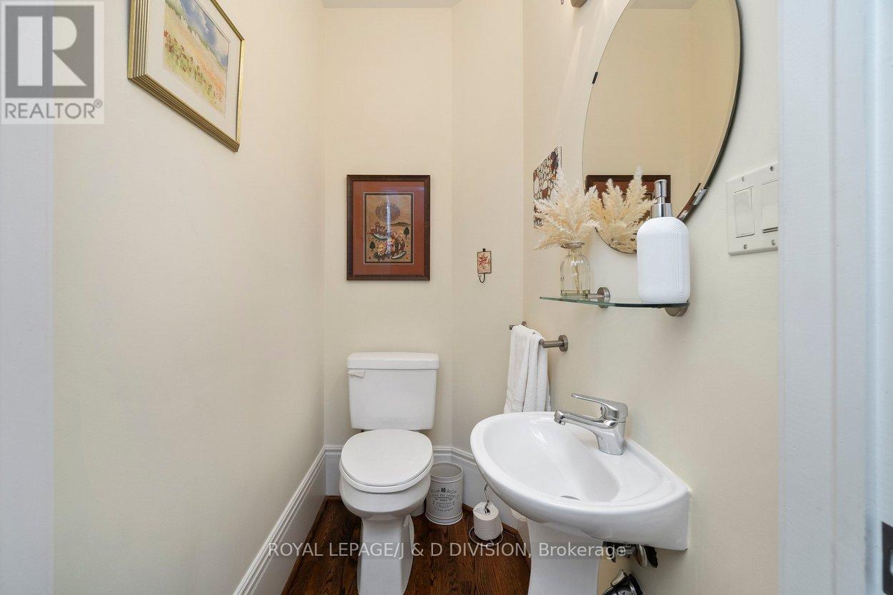 204 Cottingham Street, Toronto, Ontario  M4V 1C5 - Photo 21 - C12991686