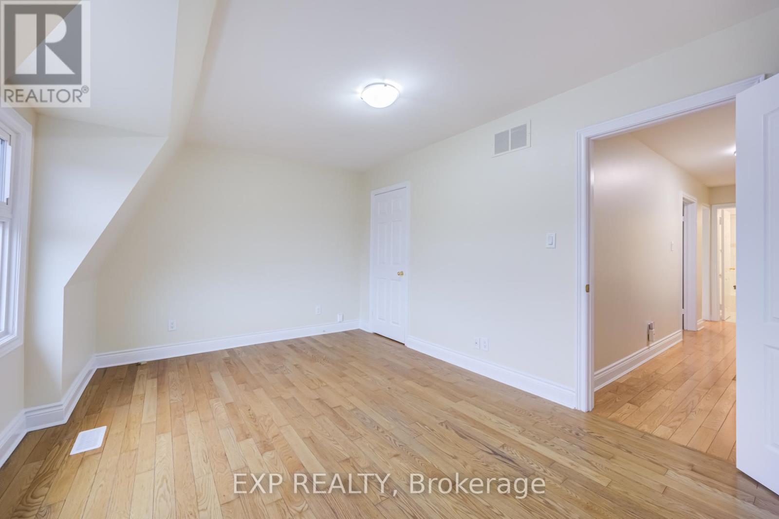 2nd Flr - 1255 Dufferin Street, Toronto, Ontario  M6H 4C2 - Photo 11 - W12991680