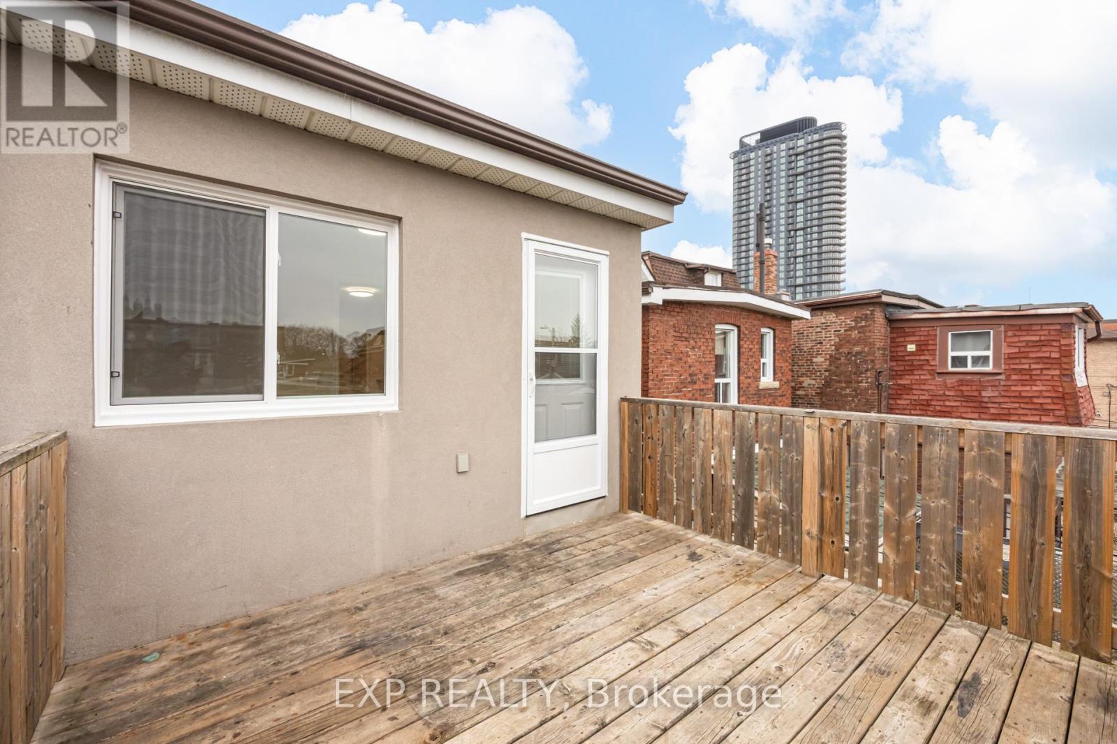 2nd Flr - 1255 Dufferin Street, Toronto, Ontario  M6H 4C2 - Photo 18 - W12991680