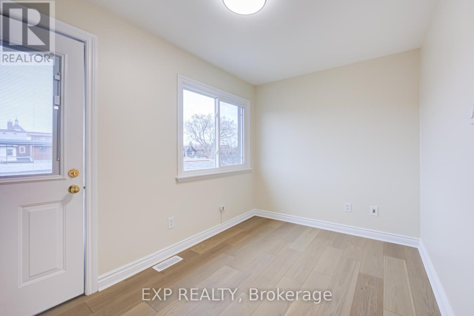 2nd Flr - 1255 Dufferin Street, Toronto, Ontario  M6H 4C2 - Photo 6 - W12991680