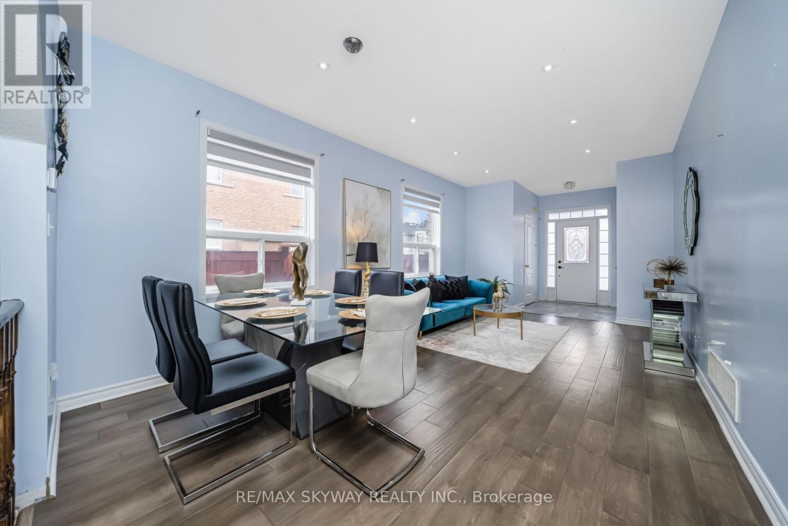 54 Sled Dog Road, Brampton, Ontario  L6R 0J7 - Photo 10 - W12991770