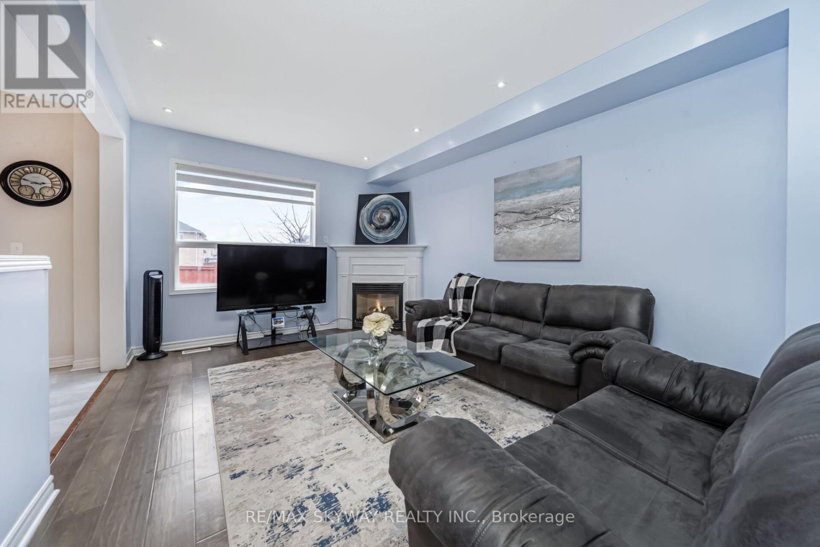 54 Sled Dog Road, Brampton, Ontario  L6R 0J7 - Photo 12 - W12991770