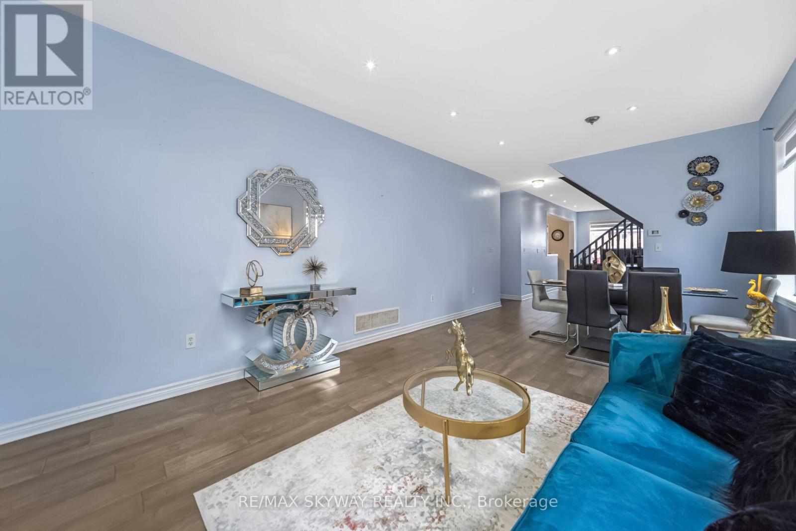 54 Sled Dog Road, Brampton, Ontario  L6R 0J7 - Photo 7 - W12991770