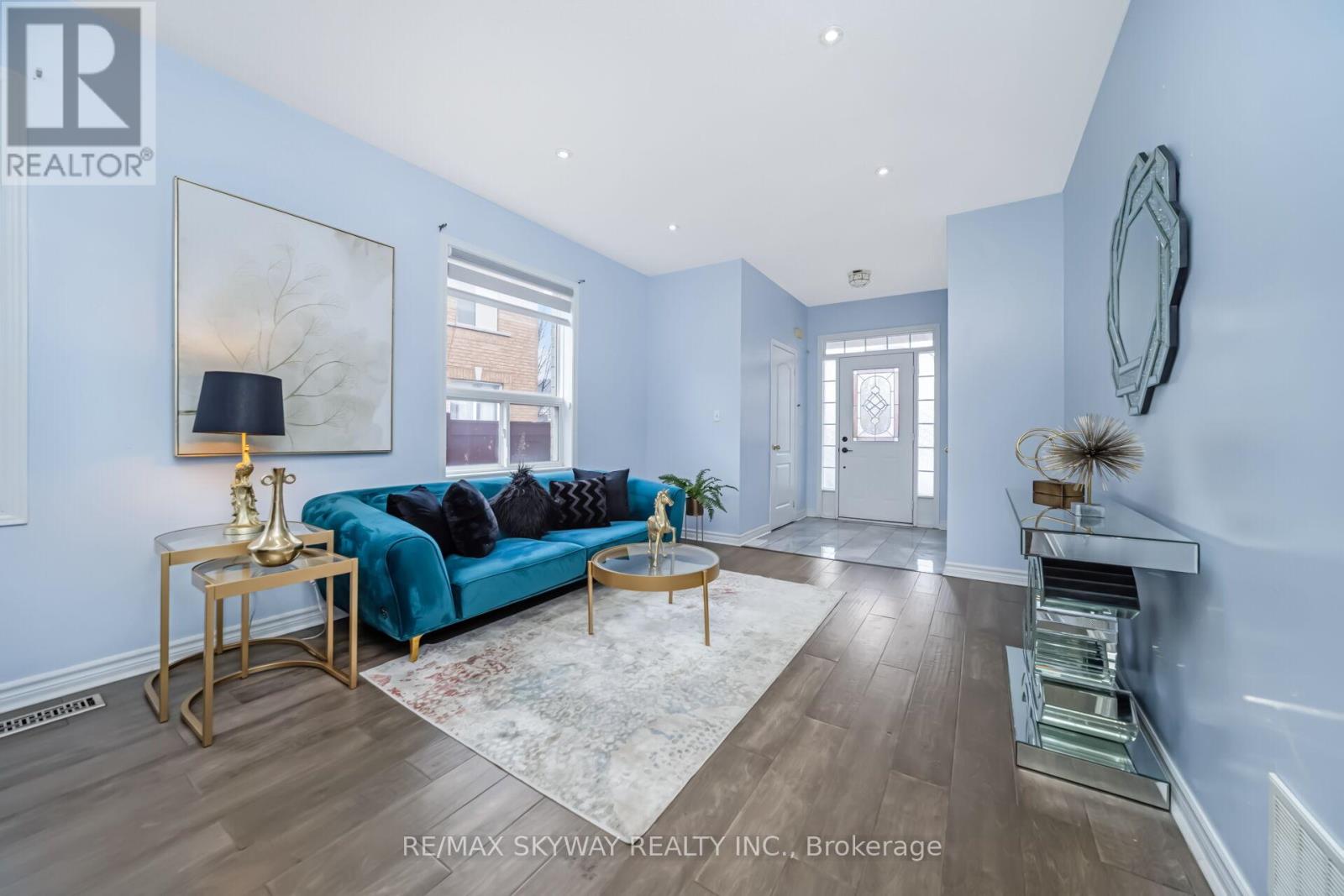 54 Sled Dog Road, Brampton, Ontario  L6R 0J7 - Photo 8 - W12991770