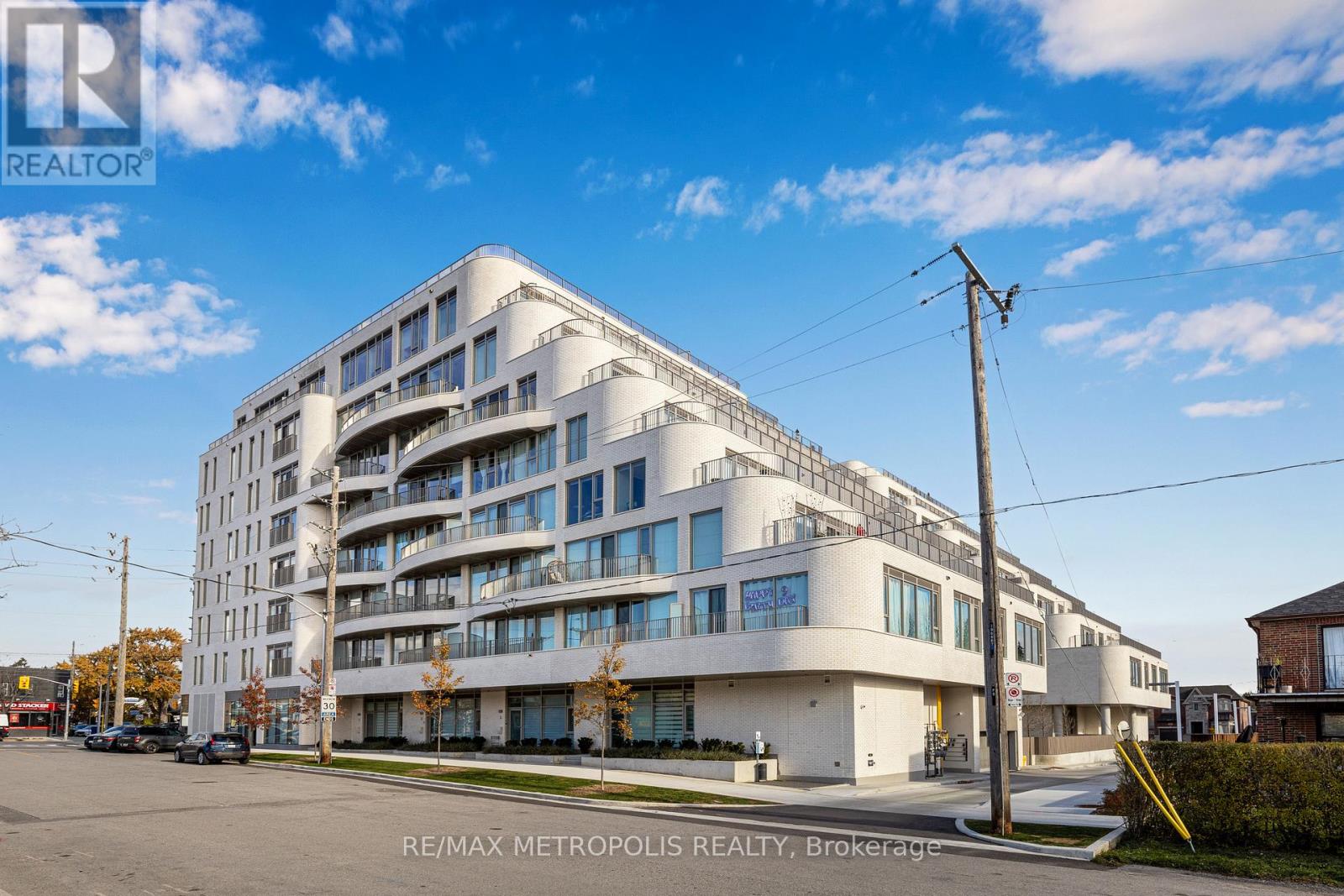 Ph10 - 689 The Queens Way, Toronto, Ontario  M8Y 0C8 - Photo 3 - W12991774