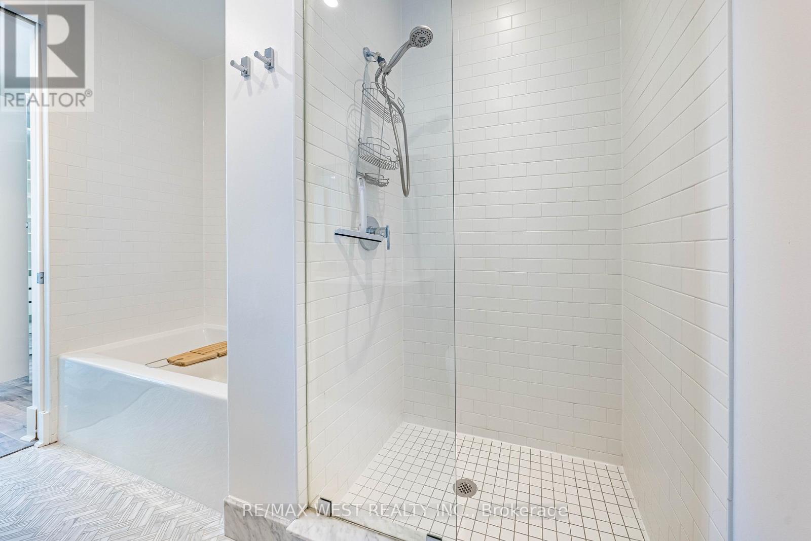 2906 - 103 The Queens Way, Toronto, Ontario  M6S 5B3 - Photo 17 - W12991796